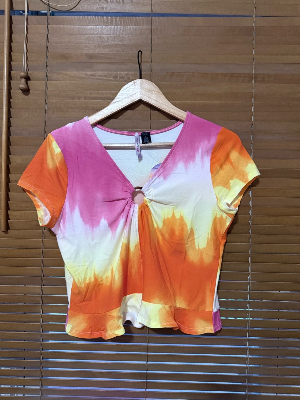 Tie-Dye Keyhole V-Neck blouse in Pink, Orange & White